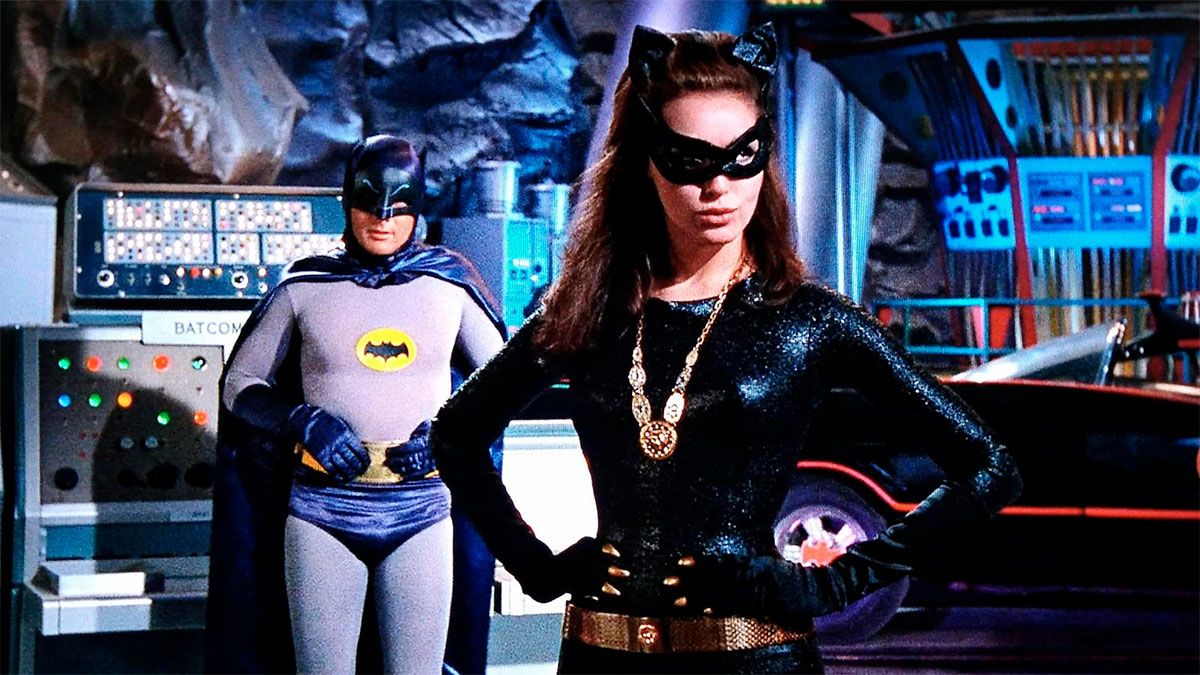 La primera Gatúbela de la serie de Batman fue interpretada por Julie Newmar.