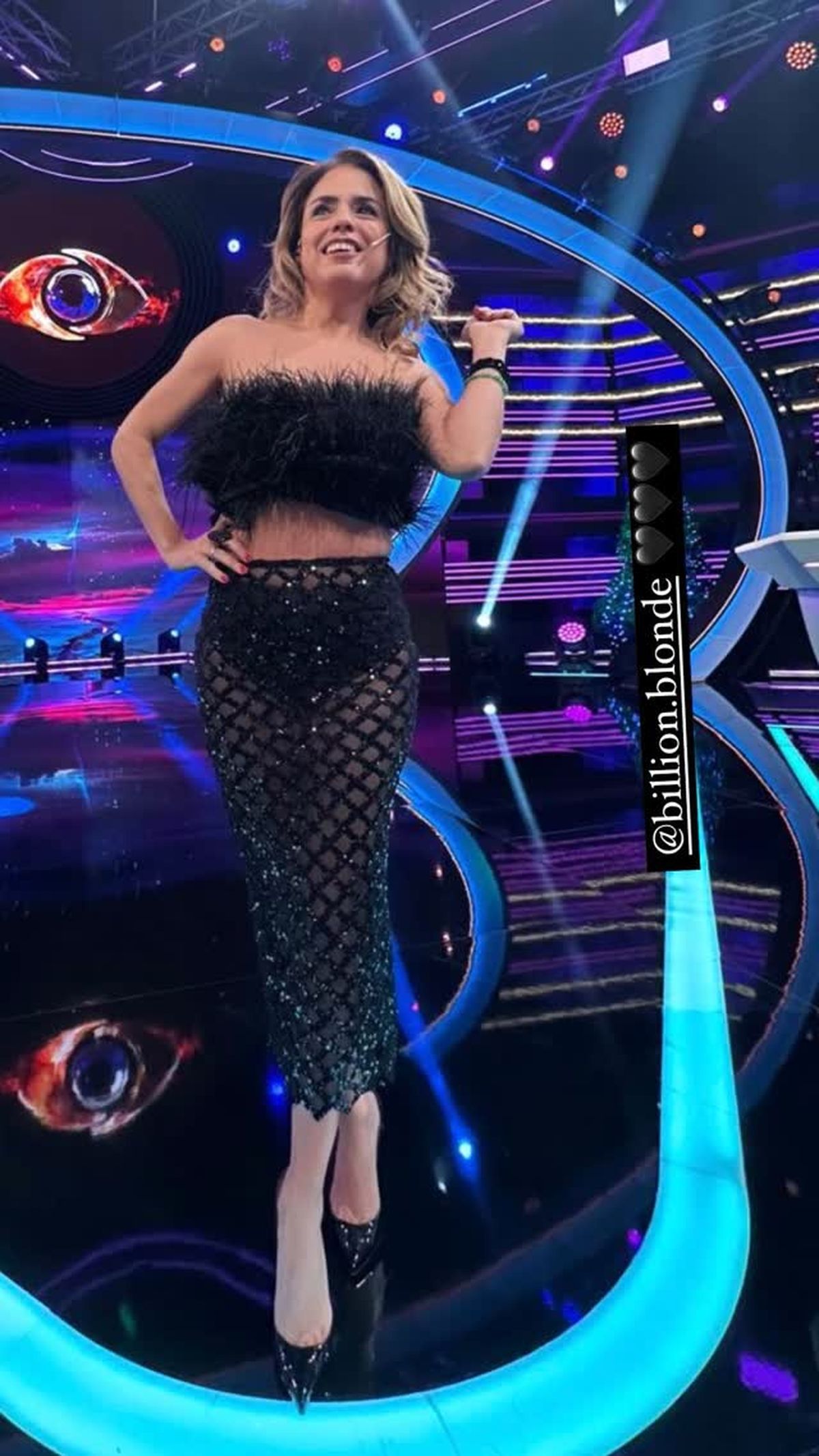 Marina Calabró confirma que es la reina de las transparencias de red ultra ceñidas. Marina Calabró confirma que es la reina de las transparencias de red ultra ceñidas.