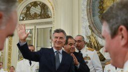 Macri les aumentó 20% el salario a los militares  y alivió la tensión