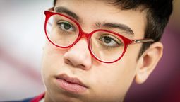 Faustino Oro terminó con récord en el Mundial de ajedrez.