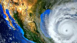La costa este de México, en alerta.