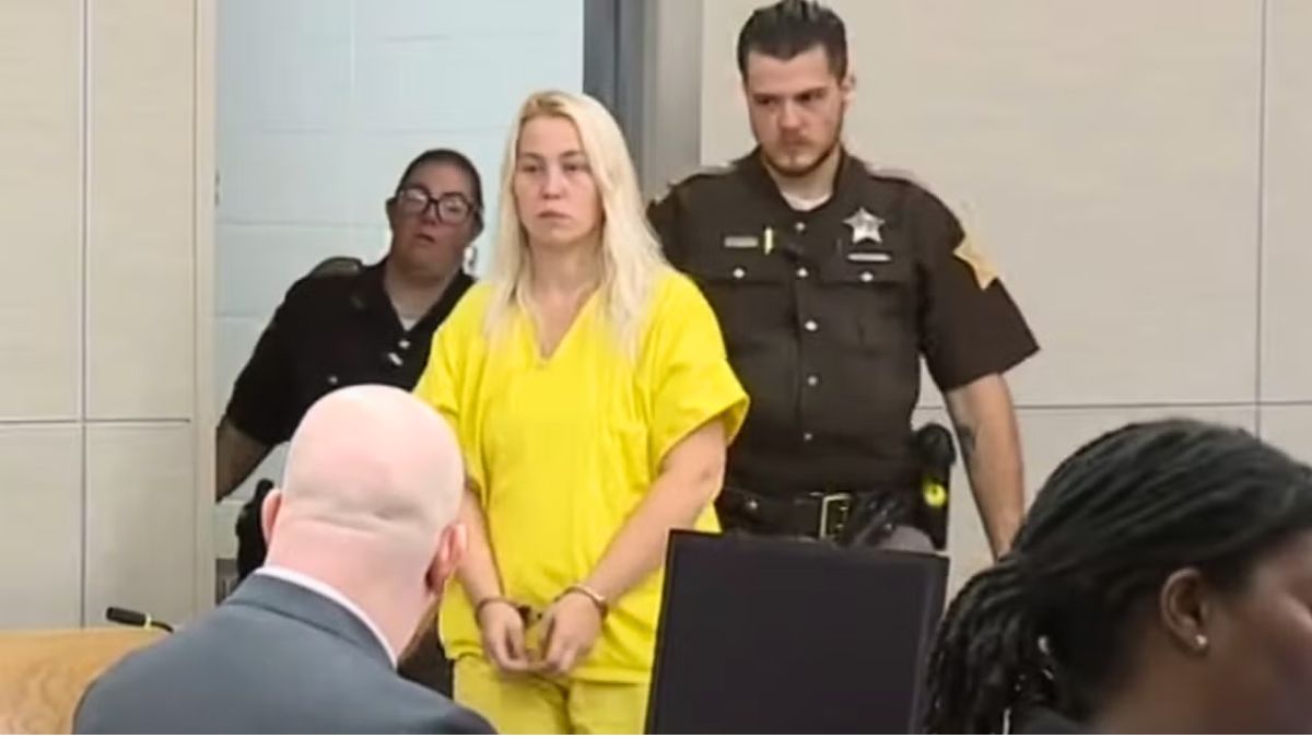 Morgan Stapp fue detenida tras ofrecer un abuso sexual a su bebé. Morgan Stapp fue detenida tras ofrecer un abuso sexual a su bebé.