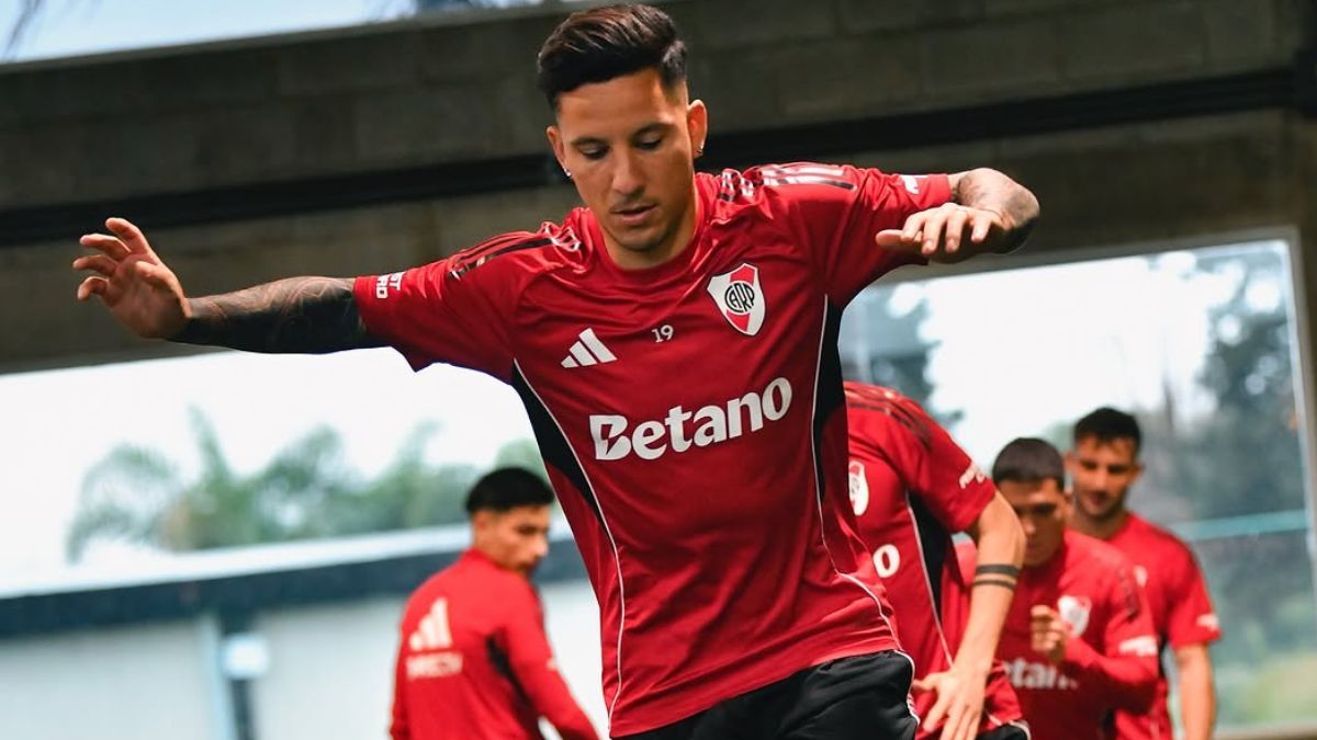 River tendría varias modificaciones para enfrentar a Libertad de Paraguay en el Monumental. 
