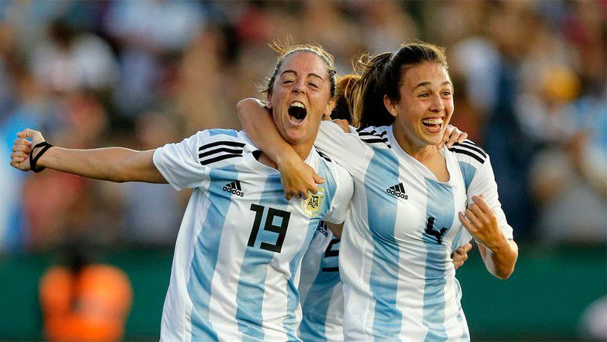 La Selección argentina femenina de fútbol ascendió dos lugares en el ranking