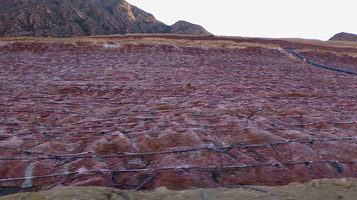 Lo que queda de oro de la explotación a cielo abierto de la mina Gualcamayo. El RIGI servirá para la exploración de la mina subterránea. Lo que queda de oro de la explotación a cielo abierto de la mina Gualcamayo. El RIGI servirá para la exploración de la mina subterránea.
