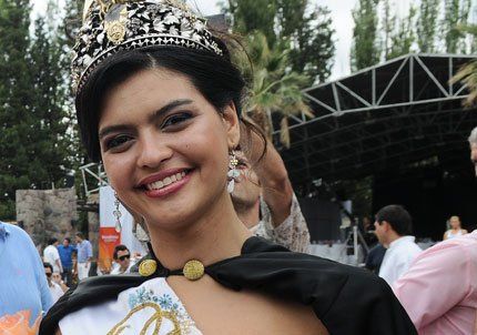 La actual intendenta de Santa Rosa, Flor Destéfanis, fue Reina Nacional de la Vendimia en el 2010