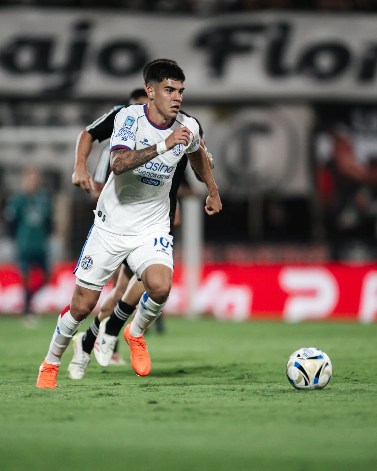 San Lorenzo perd&iacute;a, pero pudo sumar un punto ante Riestra.