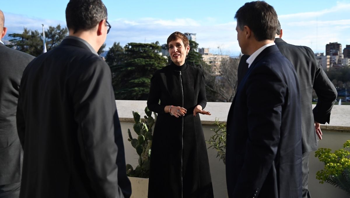 Los nuevos dueños de Aconcagua Energía se reunieron con funcionarios mendocinos. En la foto aparece la ministra Jimena Latorre. Los nuevos dueños de Aconcagua Energía se reunieron con funcionarios mendocinos. En la foto aparece la ministra Jimena Latorre.