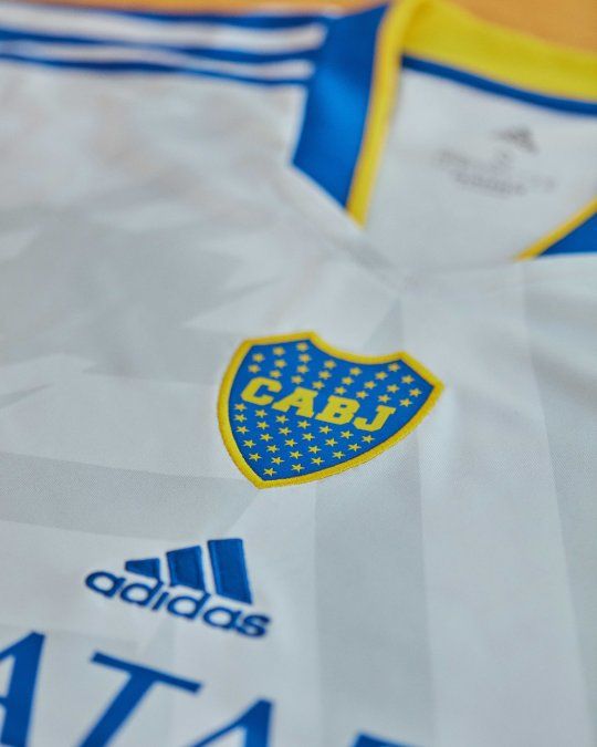 Cuánto vale la nueva camiseta de Boca de color gris