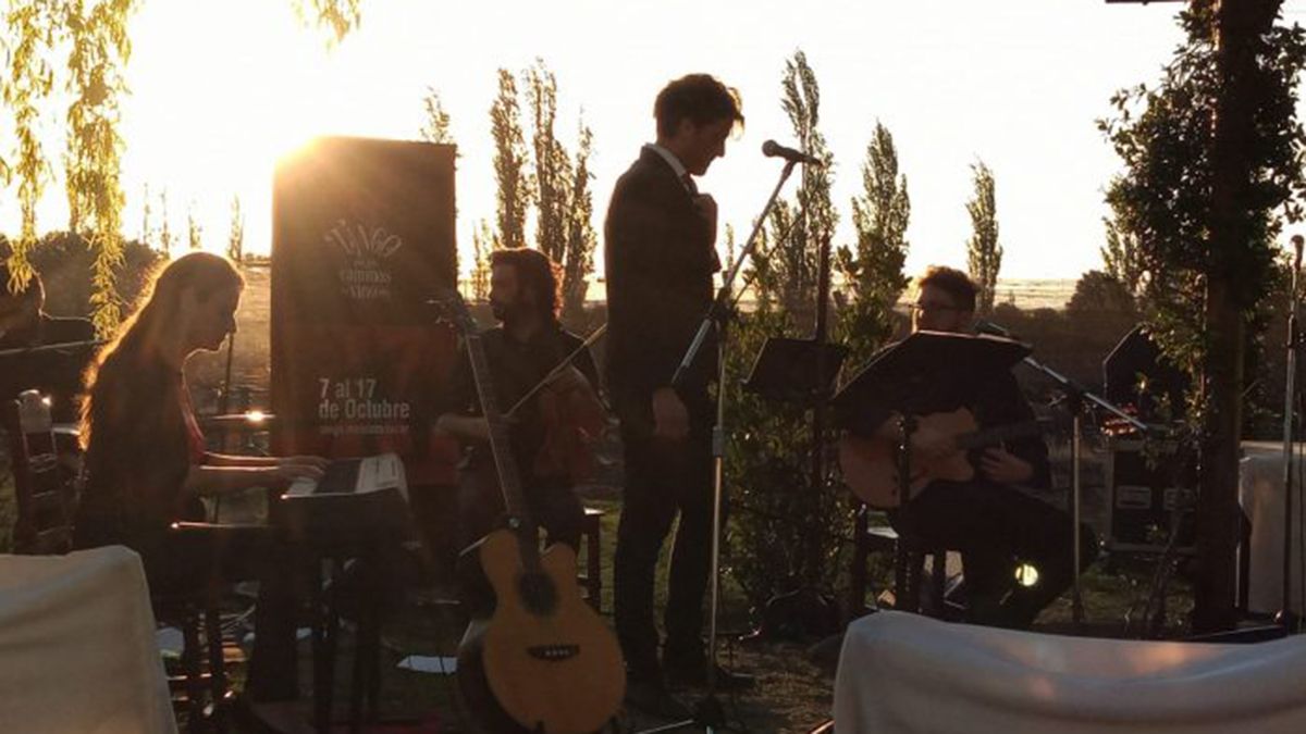 La programación incluye conciertos al aire libre, en bodegas, plazas y sitios patrimoniales de la provincia. La programación incluye conciertos al aire libre, en bodegas, plazas y sitios patrimoniales de la provincia.