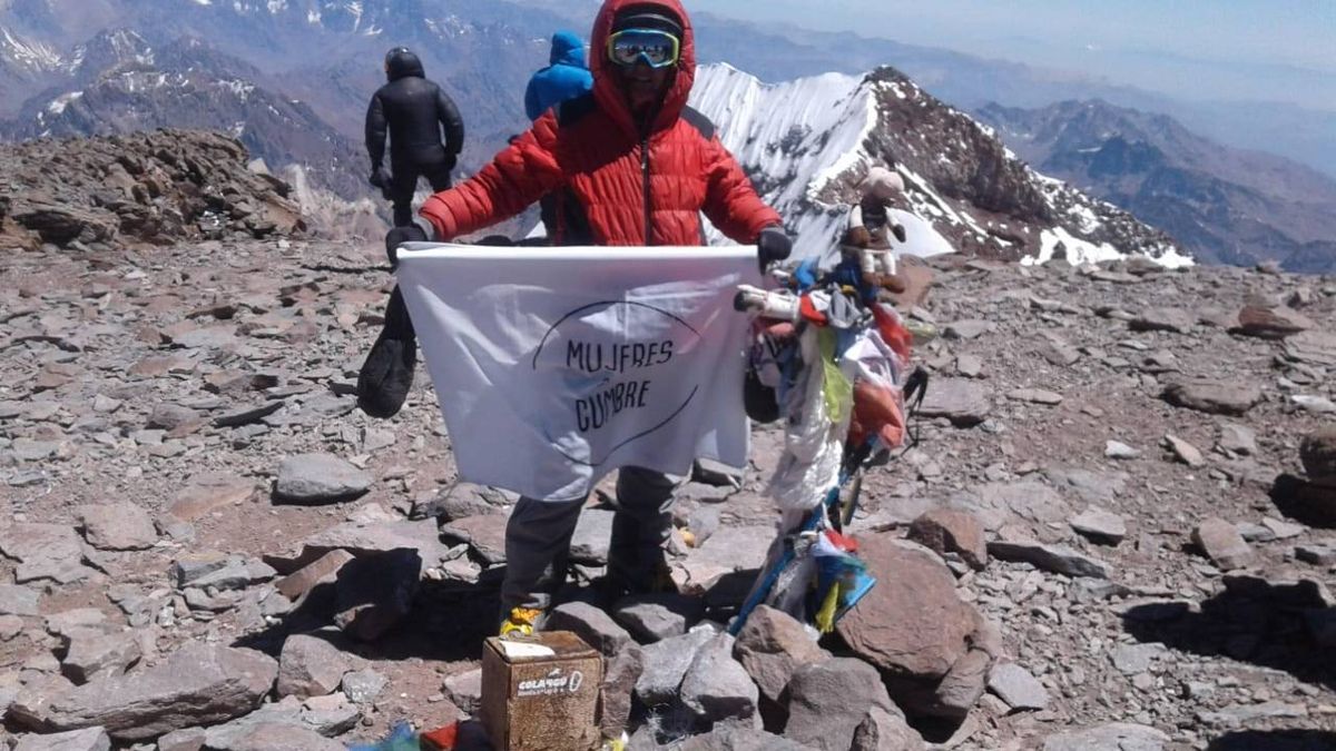 Una de las tantas hazañas. Popi en la cima del Aconcagua. Una de las tantas hazañas. Popi en la cima del Aconcagua.