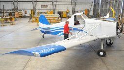 Aduanas le liberó el motor a la fábrica de aviones