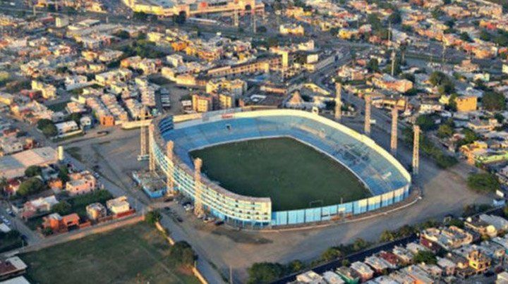 Insólito: el estadio que está en dos ciudades al mismo tiempo