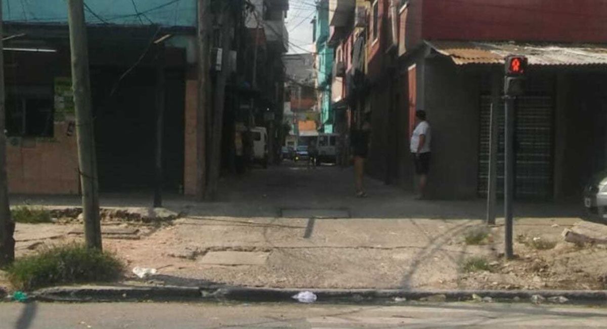 Un hombre que secuestró a su ex pareja que había perdido un bebé, la golpeó y la abusó sexualmente, fue condenado a 10 años de prisión. Un hombre que secuestró a su ex pareja que había perdido un bebé, la golpeó y la abusó sexualmente, fue condenado a 10 años de prisión.