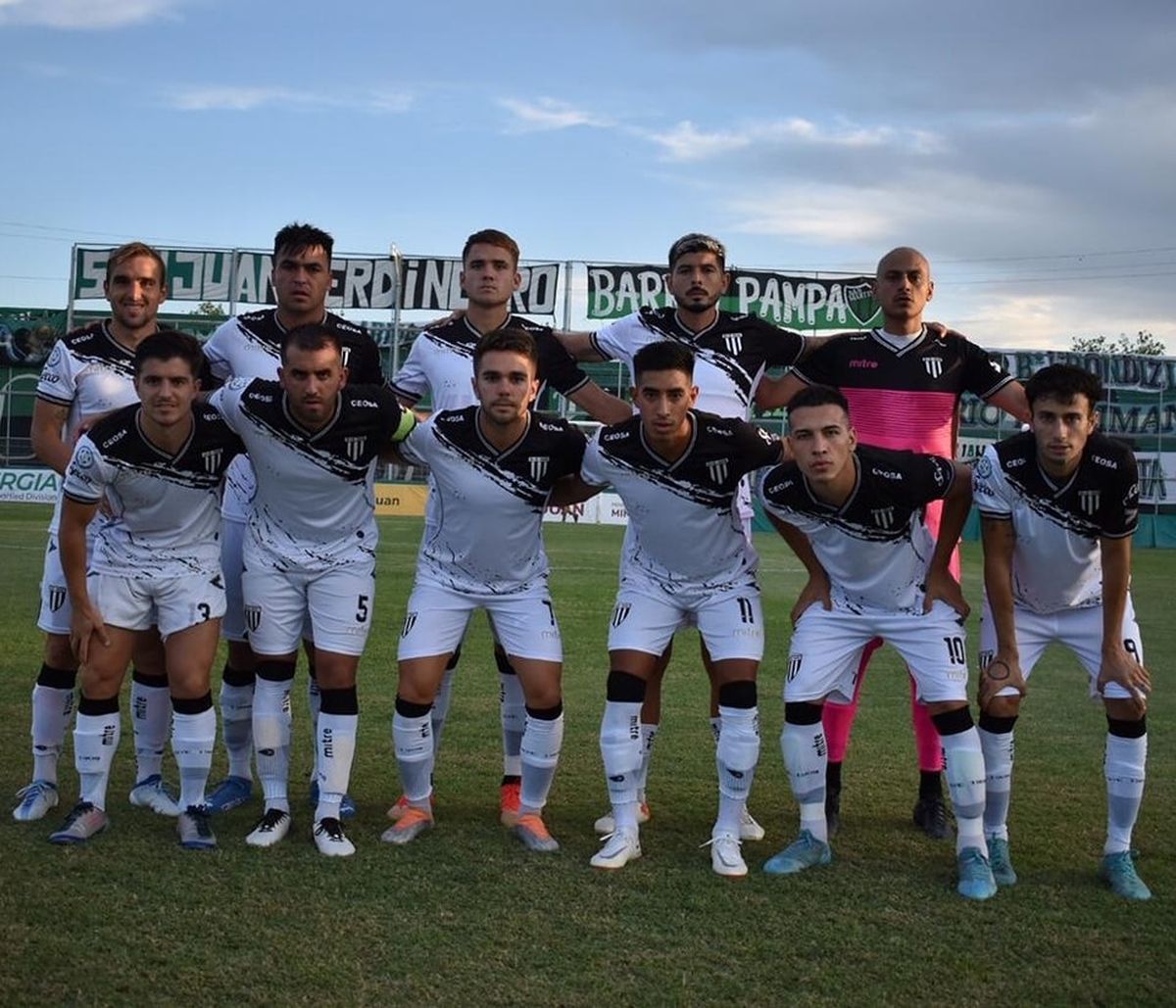 El equipo de Gimnasia y Esgrima que arrancó jugando ante San Martín de San Juan.