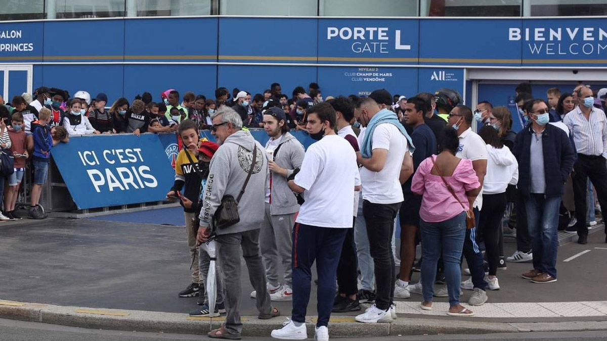París está revolucionada por la llegada de Messi