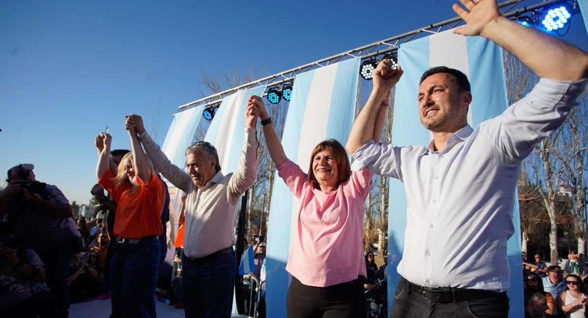 Hebe Casado, Alfredo Cornejo, Patricia Bullrich y Luis Petri. Un cuarteto con aspiraciones. Hebe Casado, Alfredo Cornejo, Patricia Bullrich y Luis Petri. Un cuarteto con aspiraciones.