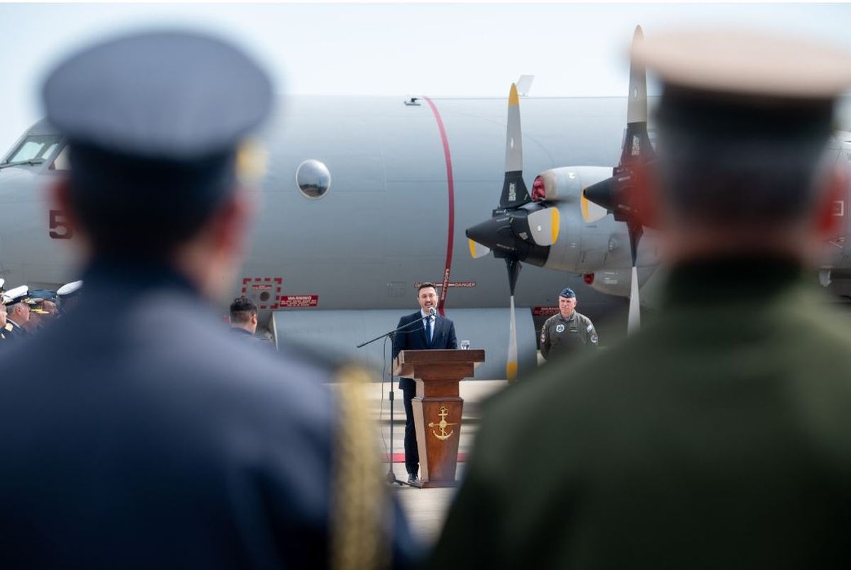 En su arenga Luis Petri disparó que En su arenga Luis Petri disparó que