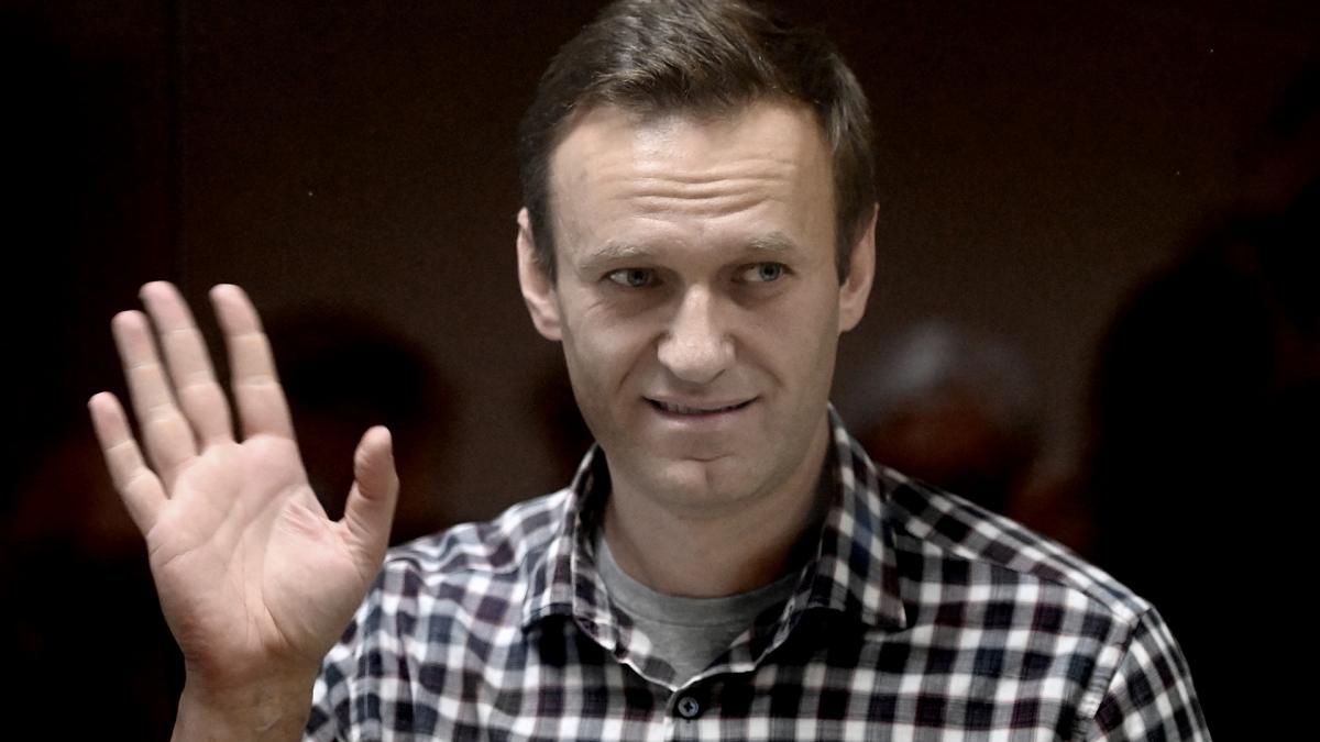 La madre de Alexei Navalny presentó una demanda para que le entreguen el cuerpo de su hijo La madre de Alexei Navalny presentó una demanda para que le entreguen el cuerpo de su hijo