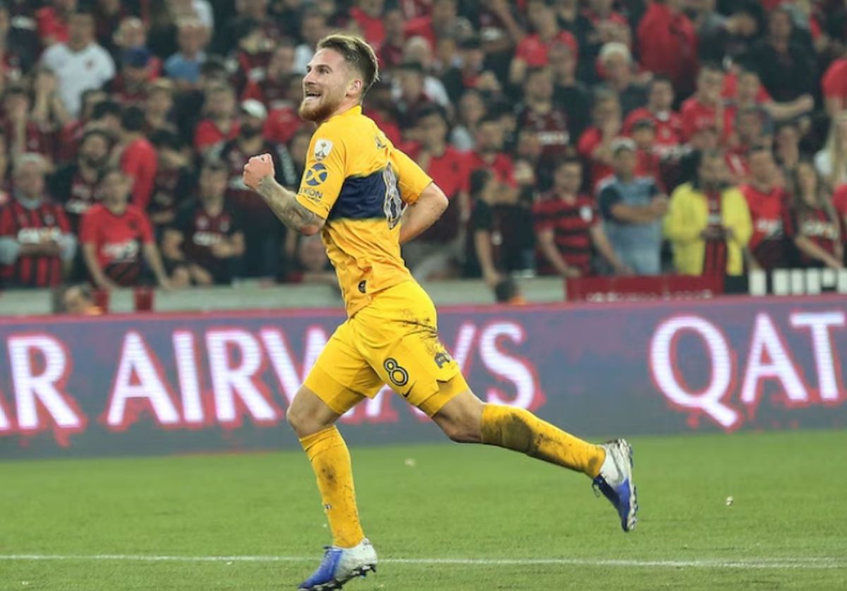 El mediocampista estuvo seis meses en Boca.
