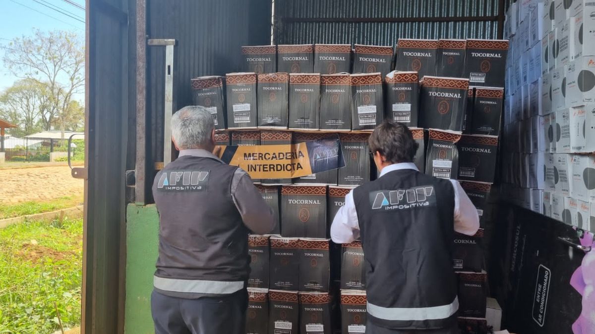 AFIP incautó 1.900 botellas de vino trucho que simulaban ser de bodegas de alta gama.