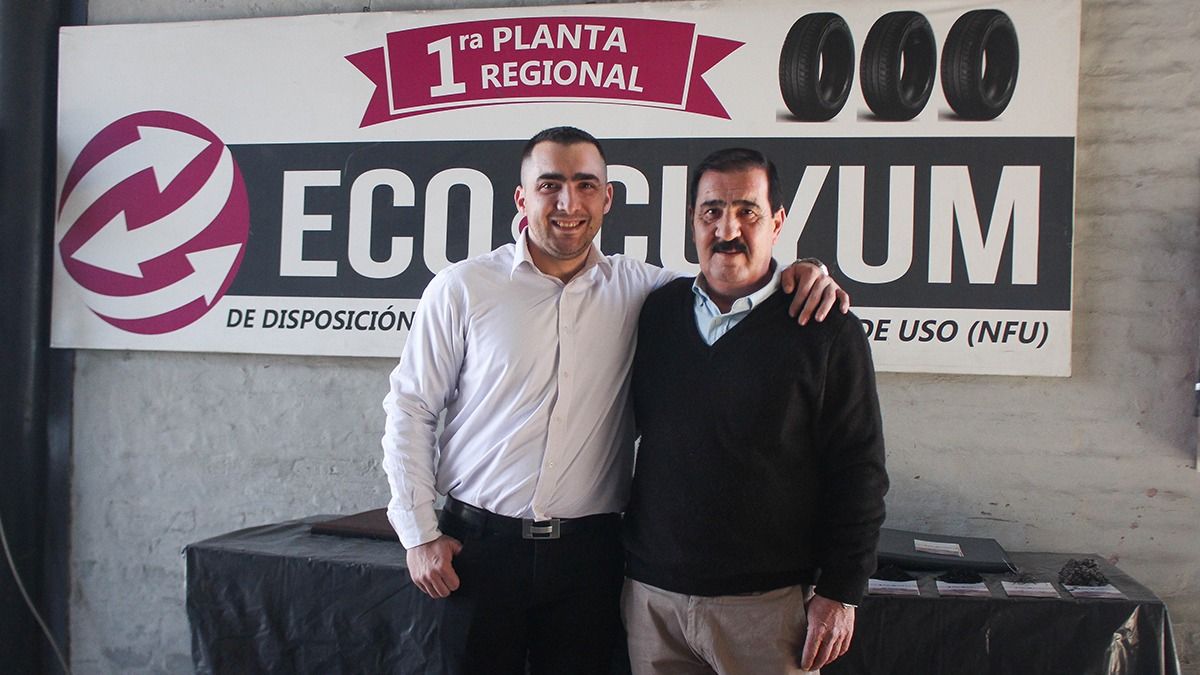 Los Parlanti comenzaron sólo reciclando los neumáticos y convirtiéndolo en caucho molido. Los Parlanti comenzaron sólo reciclando los neumáticos y convirtiéndolo en caucho molido.