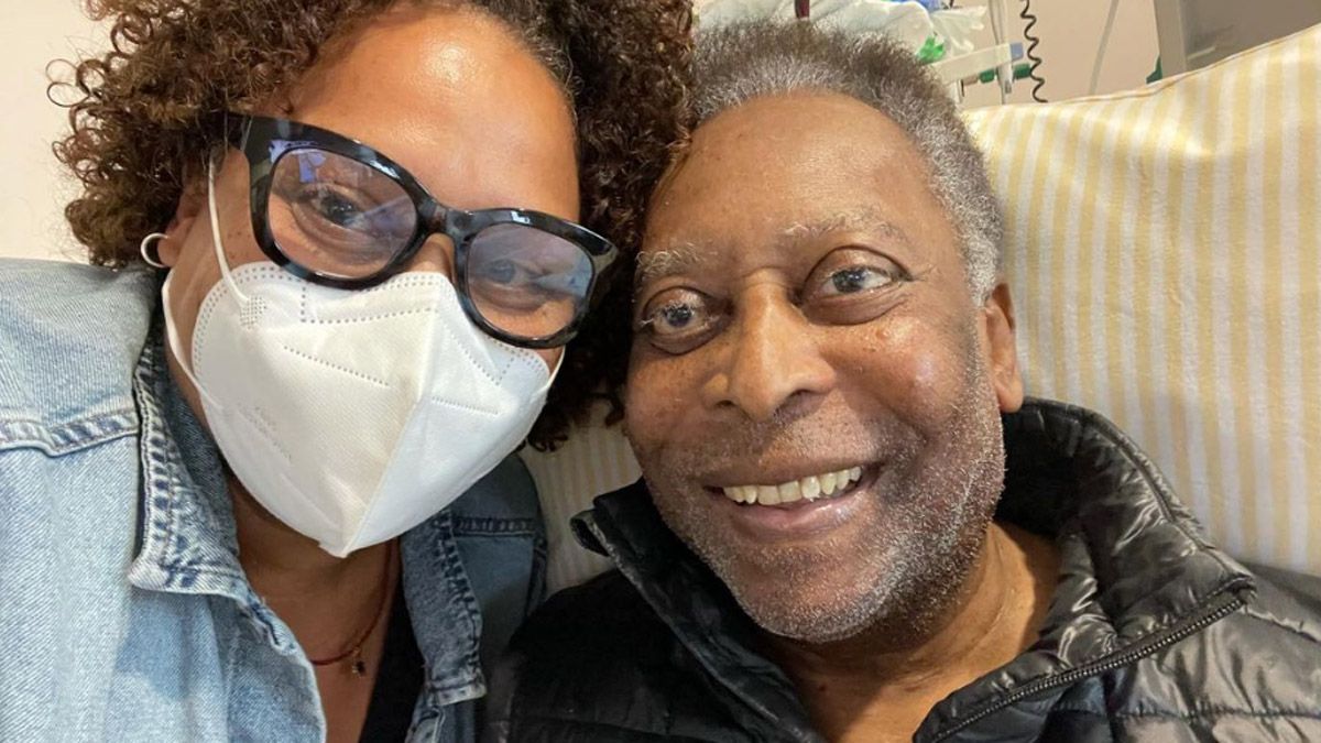 Pelé se encuentra peleando por su vida.