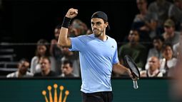Francisco Cerúndolo logró un triunfazo ante Ruud en el Masters 1000 de París