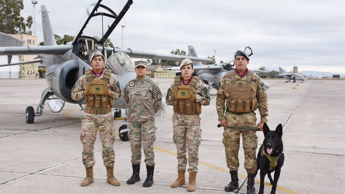 La Brigada Aérea comenzó a incorporar jóvenes ciudadanos. La Brigada Aérea comenzó a incorporar jóvenes ciudadanos.