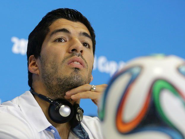 Luis Suárez podría debutar en el Barcelona ante el Real Madrid