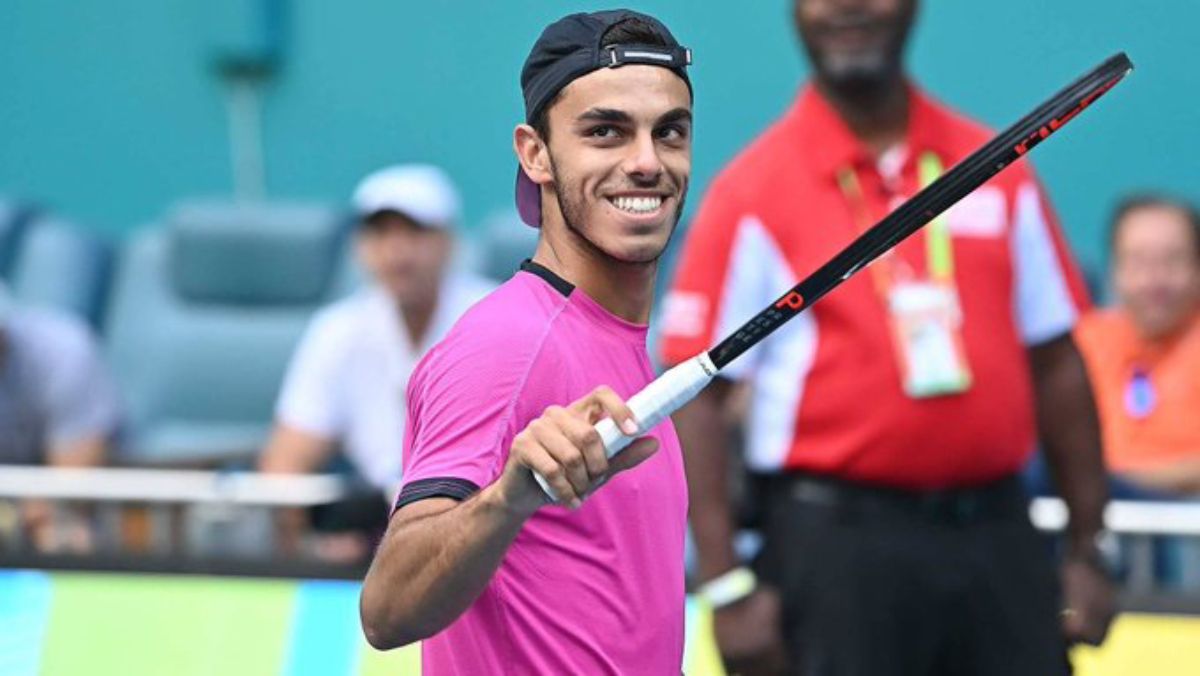 Francisco Cer&uacute;ndolo, la raqueta n&uacute;mero 1 de Argentina est&aacute; en las semifinales del ATP 250 de Santiago de Chile.
