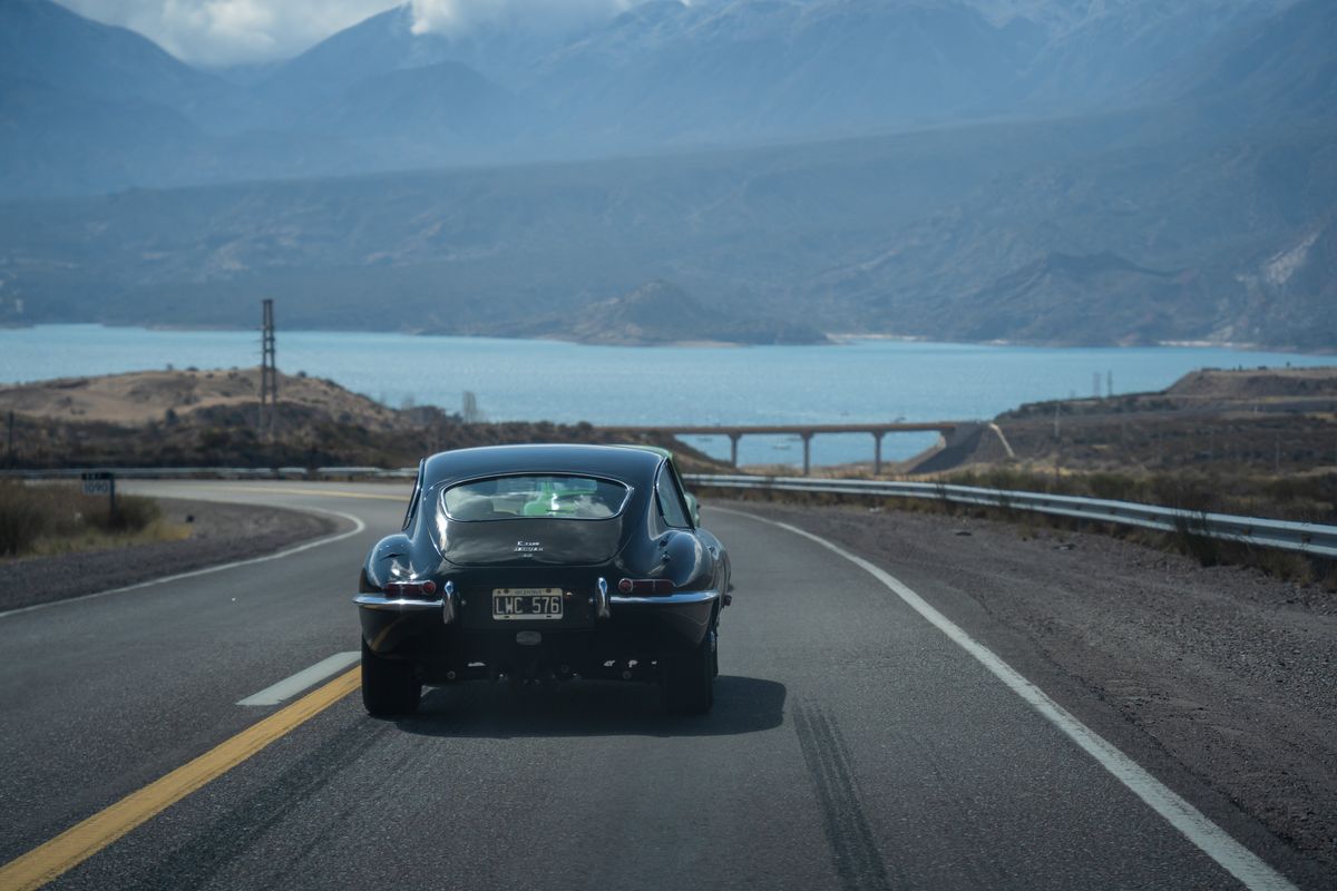 El Dique Potrerillos, icónico punto turístico de Mendoza, despertó la admiración de los corredores. El Dique Potrerillos, icónico punto turístico de Mendoza, despertó la admiración de los corredores.