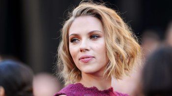 Scarlett Johansson aplaude que haya más energía femenina en Hollywood