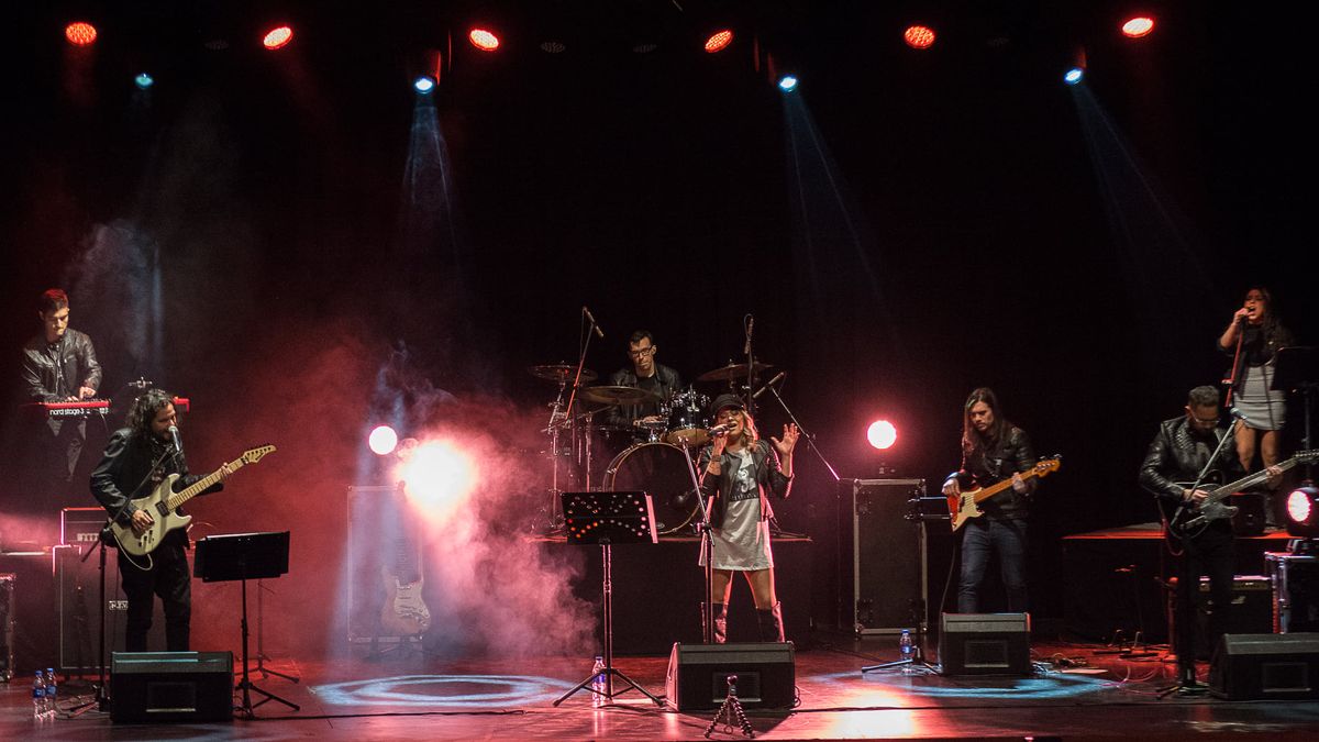 The Clover. La banda mendocina ofrece un show con las mejores canciones de los '80 y '90 este sábado en el Imperial. The Clover. La banda mendocina ofrece un show con las mejores canciones de los '80 y '90 este sábado en el Imperial.