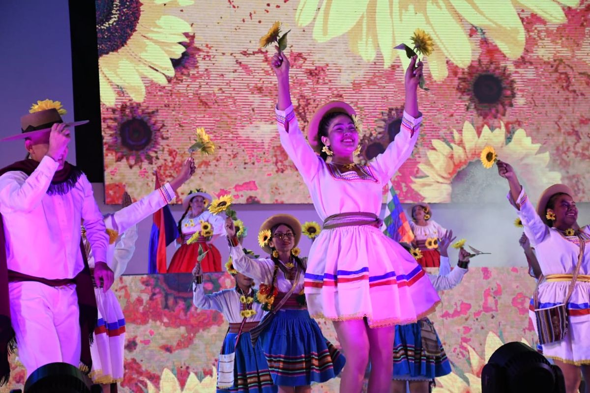 Uno de los cuadros de la Fiesta de la Vendimia de Guaymallén que se realizó en el Predio de la Virgen. Uno de los cuadros de la Fiesta de la Vendimia de Guaymallén que se realizó en el Predio de la Virgen.