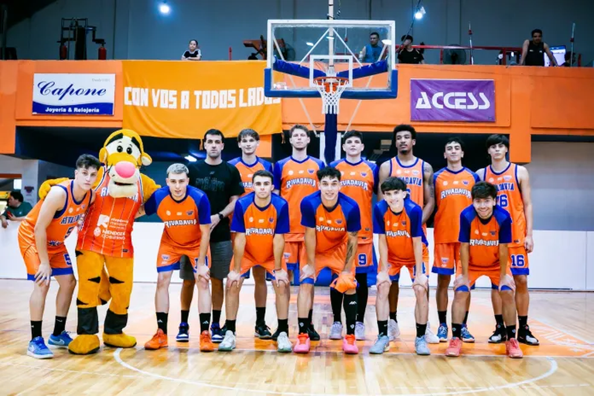 Rivadavia básquet no pudo en casa y cierra de visitante.