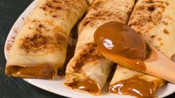 Los panqueques con dulce de leche son una de las recetas más ricas y golosas para hacer en casa. Los panqueques con dulce de leche son una de las recetas más ricas y golosas para hacer en casa.