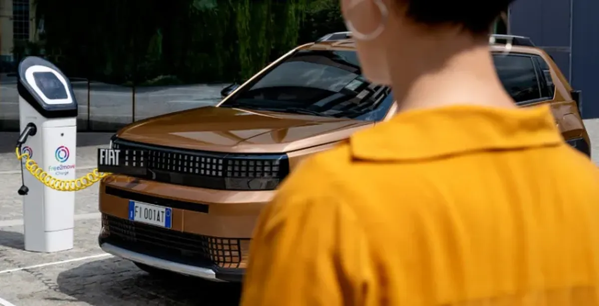 El nuevo Panda utiliza la última tecnología de Fiat. El nuevo Panda utiliza la última tecnología de Fiat.