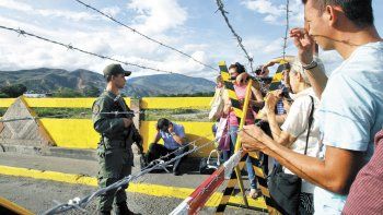Venezuela extiende el cierre de las fronteras con Colombia