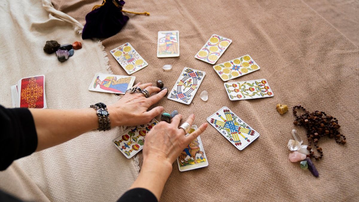 Tarot: descubre tu destino para hoy martes 29 de octubre de 2024