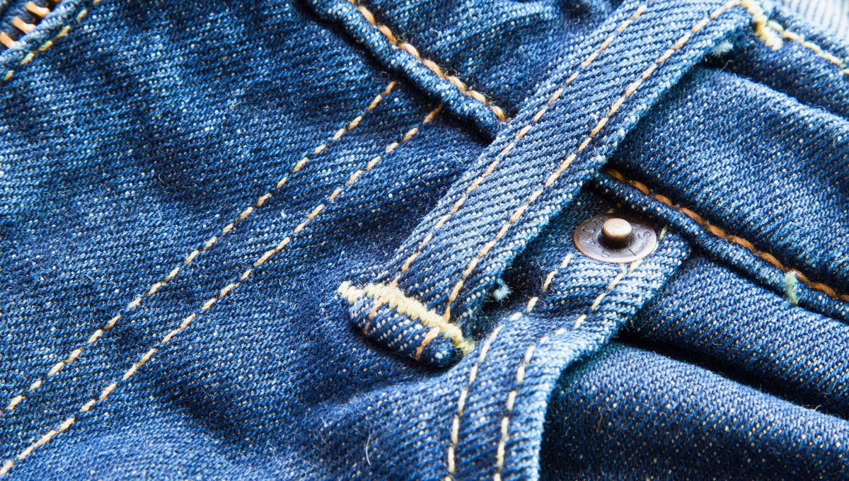 Puedes reformar pantalones de jean, faldas y shorts. Puedes reformar pantalones de jean, faldas y shorts.