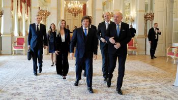 Milei fue recibido con honores por el presidente de Hungría en la previa de la cumbre conservadora Milei fue recibido con honores por el presidente de Hungría en la previa de la cumbre conservadora