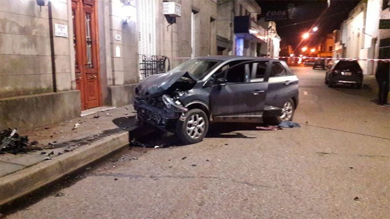 Un violento choque con una persona fallecida y varios heridos