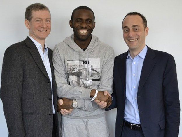 Fabrice Muamba abandonó el hospital