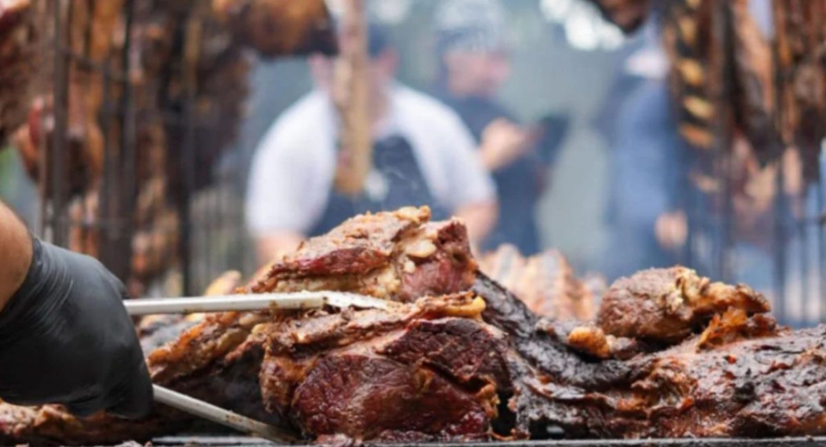 Murió ahogado con un pedazo de carne en un asado del Día de la Madre