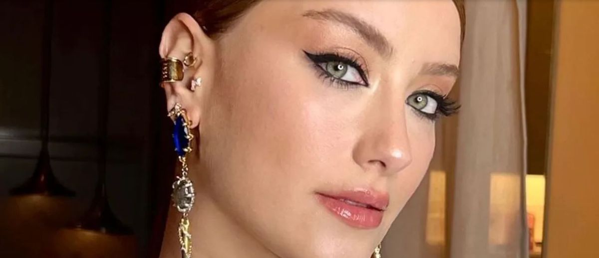 Netflix tiene la serie turca de 8 capítulos que es un tremendo éxito.