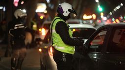 Gracias al sistema TETRA, la policía se puede trasladar rápidamente a la zona de un accidente.