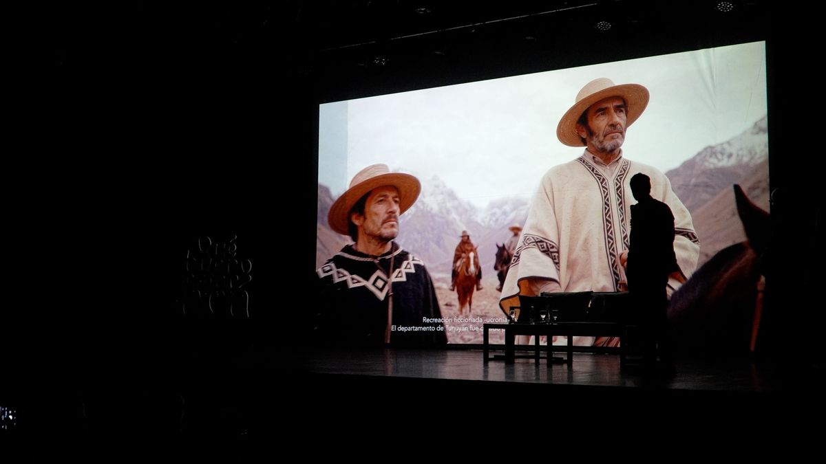 El corto "El Retorno" recrea el paso de San Martín y da eje a la campaña. El corto "El Retorno" recrea el paso de San Martín y da eje a la campaña.