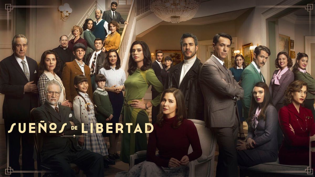 Natalia Sánchez. La actriz española posa con el elenco que la acompaña en la serie Sueños de libertad. Natalia Sánchez. La actriz española posa con el elenco que la acompaña en la serie Sueños de libertad. 