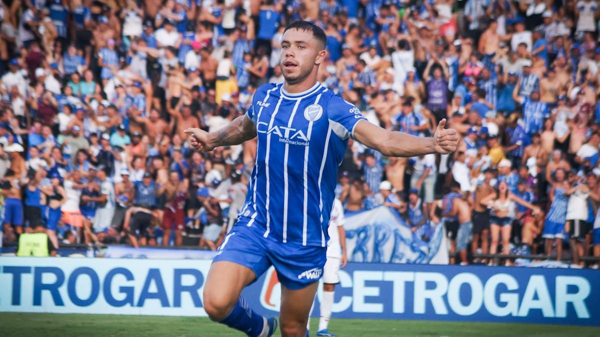 Godoy Cruz logró un agónico triunfo ante Lanús y tiene el puntaje ideal